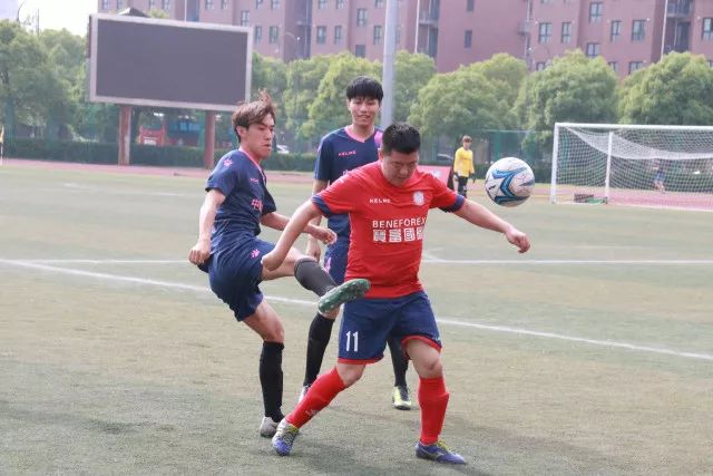 哨响之后|从海布里到酋长球场：22年的等待，冠军终回阿森纳