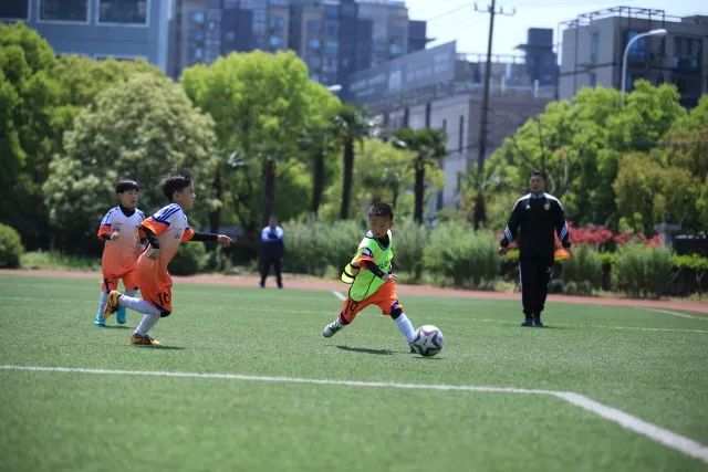 国安逆袭青岛海牛，4-2终结对手连胜，四球全来自本土球员！